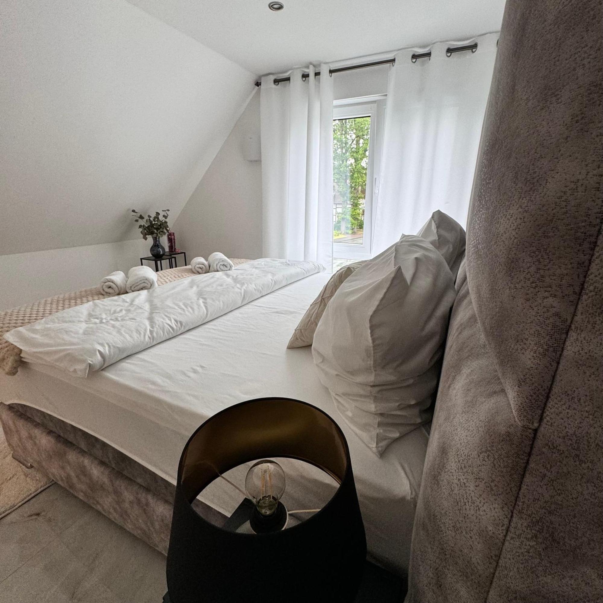 Relaxdays-Apartments 1 Garten Und Pool-Mitbenutzung, Wallbox, Kostenloser Parkplatz, Kontaktloser Checkin, Wifi Mit Smarttv 居特斯洛 外观 照片